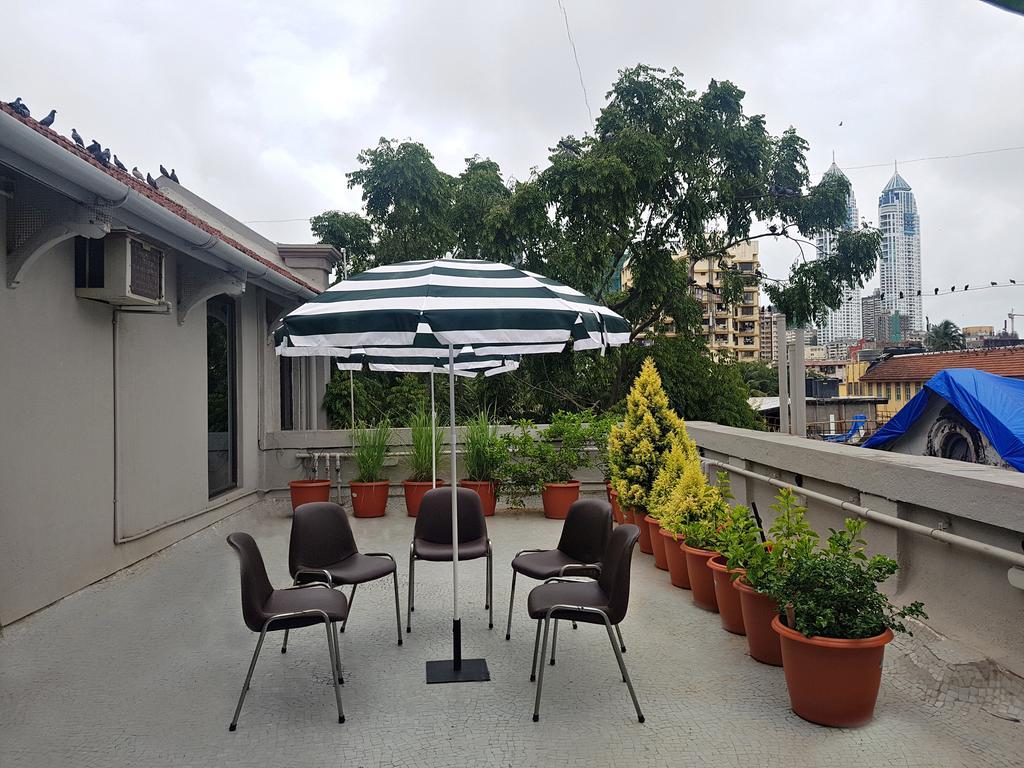 Hotel Kumkum Mumbai Exterior photo