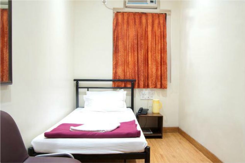 Hotel Kumkum Mumbai Exterior photo